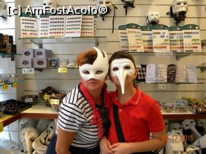 [P04] celebrele masti ale Venetiei » foto by anuca27
 - 
<span class="allrVoted glyphicon glyphicon-heart hidden" id="av735677"></span>
<a class="m-l-10 hidden" id="sv735677" onclick="voting_Foto_DelVot(,735677,8341)" role="button">șterge vot <span class="glyphicon glyphicon-remove"></span></a>
<a id="v9735677" class=" c-red"  onclick="voting_Foto_SetVot(735677)" role="button"><span class="glyphicon glyphicon-heart-empty"></span> <b>LIKE</b> = Votează poza</a> <img class="hidden"  id="f735677W9" src="/imagini/loader.gif" border="0" /><span class="AjErrMes hidden" id="e735677ErM"></span>