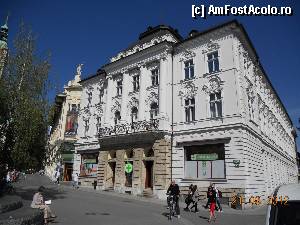 [P17] Slovenia - Ljubljana, Palatul Mayer este acum Farmacia Centrala, cea mai mare din tara.  » foto by Diaura*
 - 
<span class="allrVoted glyphicon glyphicon-heart hidden" id="av388272"></span>
<a class="m-l-10 hidden" id="sv388272" onclick="voting_Foto_DelVot(,388272,8382)" role="button">șterge vot <span class="glyphicon glyphicon-remove"></span></a>
<a id="v9388272" class=" c-red"  onclick="voting_Foto_SetVot(388272)" role="button"><span class="glyphicon glyphicon-heart-empty"></span> <b>LIKE</b> = Votează poza</a> <img class="hidden"  id="f388272W9" src="/imagini/loader.gif" border="0" /><span class="AjErrMes hidden" id="e388272ErM"></span>