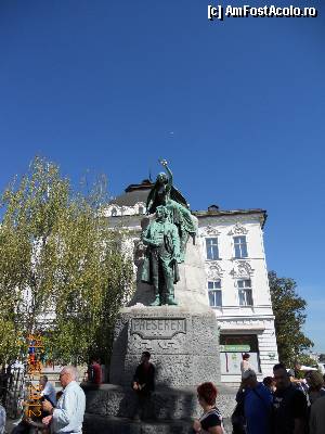 [P18] Slovenia - Ljubljana - Statuia lui Preseren, poetul lor national » foto by Diaura*
 - 
<span class="allrVoted glyphicon glyphicon-heart hidden" id="av388275"></span>
<a class="m-l-10 hidden" id="sv388275" onclick="voting_Foto_DelVot(,388275,8382)" role="button">șterge vot <span class="glyphicon glyphicon-remove"></span></a>
<a id="v9388275" class=" c-red"  onclick="voting_Foto_SetVot(388275)" role="button"><span class="glyphicon glyphicon-heart-empty"></span> <b>LIKE</b> = Votează poza</a> <img class="hidden"  id="f388275W9" src="/imagini/loader.gif" border="0" /><span class="AjErrMes hidden" id="e388275ErM"></span>