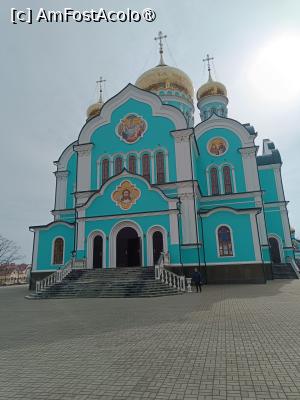 [P11] Mănăstirea Bănceni, Catredrala „Sf. Treime”, Fațada vestică de intrare în biserică, poză micșorată » foto by mprofeanu
 - 
<span class="allrVoted glyphicon glyphicon-heart hidden" id="av1504197"></span>
<a class="m-l-10 hidden" id="sv1504197" onclick="voting_Foto_DelVot(,1504197,8421)" role="button">șterge vot <span class="glyphicon glyphicon-remove"></span></a>
<a id="v91504197" class=" c-red"  onclick="voting_Foto_SetVot(1504197)" role="button"><span class="glyphicon glyphicon-heart-empty"></span> <b>LIKE</b> = Votează poza</a> <img class="hidden"  id="f1504197W9" src="/imagini/loader.gif" border="0" /><span class="AjErrMes hidden" id="e1504197ErM"></span>