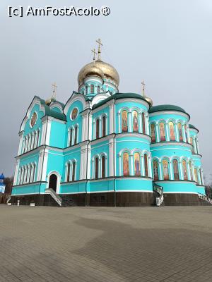 [P09] Mănăstirea Bănceni, Catedrala „Sf. Treime”, Fațade monumentale, partea sud-estică, poză micșorată la jumătate » foto by mprofeanu
 - 
<span class="allrVoted glyphicon glyphicon-heart hidden" id="av1504195"></span>
<a class="m-l-10 hidden" id="sv1504195" onclick="voting_Foto_DelVot(,1504195,8421)" role="button">șterge vot <span class="glyphicon glyphicon-remove"></span></a>
<a id="v91504195" class=" c-red"  onclick="voting_Foto_SetVot(1504195)" role="button"><span class="glyphicon glyphicon-heart-empty"></span> <b>LIKE</b> = Votează poza</a> <img class="hidden"  id="f1504195W9" src="/imagini/loader.gif" border="0" /><span class="AjErrMes hidden" id="e1504195ErM"></span>