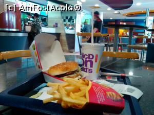 [P22] Inapoi pe bulevardul Finikoudes la un Big Mac » foto by dorgo
 - 
<span class="allrVoted glyphicon glyphicon-heart hidden" id="av1154836"></span>
<a class="m-l-10 hidden" id="sv1154836" onclick="voting_Foto_DelVot(,1154836,8430)" role="button">șterge vot <span class="glyphicon glyphicon-remove"></span></a>
<a id="v91154836" class=" c-red"  onclick="voting_Foto_SetVot(1154836)" role="button"><span class="glyphicon glyphicon-heart-empty"></span> <b>LIKE</b> = Votează poza</a> <img class="hidden"  id="f1154836W9" src="/imagini/loader.gif" border="0" /><span class="AjErrMes hidden" id="e1154836ErM"></span>