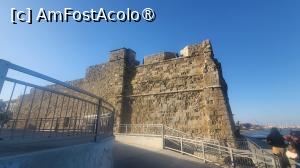 [P05] La capatul promenadei se afla Castelul Medieval din Larnaca (Fortul Larnaca), construit initial in Evul Mediu, capatand forma actuala in timpul stapanirii otomane, desi originile sale fac obiectul unor controverse. » foto by geani anto
 - 
<span class="allrVoted glyphicon glyphicon-heart hidden" id="av1534858"></span>
<a class="m-l-10 hidden" id="sv1534858" onclick="voting_Foto_DelVot(,1534858,8430)" role="button">șterge vot <span class="glyphicon glyphicon-remove"></span></a>
<a id="v91534858" class=" c-red"  onclick="voting_Foto_SetVot(1534858)" role="button"><span class="glyphicon glyphicon-heart-empty"></span> <b>LIKE</b> = Votează poza</a> <img class="hidden"  id="f1534858W9" src="/imagini/loader.gif" border="0" /><span class="AjErrMes hidden" id="e1534858ErM"></span>