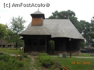 [P15] Răpciuni - Biserica de lemn. Vedere dinspre sud.  » foto by iulianic
 - 
<span class="allrVoted glyphicon glyphicon-heart hidden" id="av756600"></span>
<a class="m-l-10 hidden" id="sv756600" onclick="voting_Foto_DelVot(,756600,8488)" role="button">șterge vot <span class="glyphicon glyphicon-remove"></span></a>
<a id="v9756600" class=" c-red"  onclick="voting_Foto_SetVot(756600)" role="button"><span class="glyphicon glyphicon-heart-empty"></span> <b>LIKE</b> = Votează poza</a> <img class="hidden"  id="f756600W9" src="/imagini/loader.gif" border="0" /><span class="AjErrMes hidden" id="e756600ErM"></span>