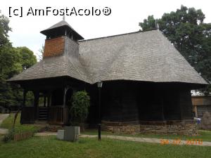[P03] Răpciuni - Biserica de lemn salvată din lac.  » foto by iulianic
 - 
<span class="allrVoted glyphicon glyphicon-heart hidden" id="av756572"></span>
<a class="m-l-10 hidden" id="sv756572" onclick="voting_Foto_DelVot(,756572,8488)" role="button">șterge vot <span class="glyphicon glyphicon-remove"></span></a>
<a id="v9756572" class=" c-red"  onclick="voting_Foto_SetVot(756572)" role="button"><span class="glyphicon glyphicon-heart-empty"></span> <b>LIKE</b> = Votează poza</a> <img class="hidden"  id="f756572W9" src="/imagini/loader.gif" border="0" /><span class="AjErrMes hidden" id="e756572ErM"></span>