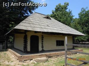 [P07] Mastacăn - Casă țărănească datând de la începutul sec. XIX.  » foto by iulianic
 - 
<span class="allrVoted glyphicon glyphicon-heart hidden" id="av756584"></span>
<a class="m-l-10 hidden" id="sv756584" onclick="voting_Foto_DelVot(,756584,8488)" role="button">șterge vot <span class="glyphicon glyphicon-remove"></span></a>
<a id="v9756584" class=" c-red"  onclick="voting_Foto_SetVot(756584)" role="button"><span class="glyphicon glyphicon-heart-empty"></span> <b>LIKE</b> = Votează poza</a> <img class="hidden"  id="f756584W9" src="/imagini/loader.gif" border="0" /><span class="AjErrMes hidden" id="e756584ErM"></span>