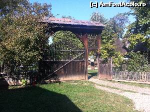 [P23] Poarta de la casa din Bancu, harghite » foto by Yersinia Pestis
 - 
<span class="allrVoted glyphicon glyphicon-heart hidden" id="av566603"></span>
<a class="m-l-10 hidden" id="sv566603" onclick="voting_Foto_DelVot(,566603,8488)" role="button">șterge vot <span class="glyphicon glyphicon-remove"></span></a>
<a id="v9566603" class=" c-red"  onclick="voting_Foto_SetVot(566603)" role="button"><span class="glyphicon glyphicon-heart-empty"></span> <b>LIKE</b> = Votează poza</a> <img class="hidden"  id="f566603W9" src="/imagini/loader.gif" border="0" /><span class="AjErrMes hidden" id="e566603ErM"></span>