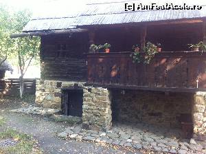 [P27] Casa din Tilișca, Sibiu » foto by Yersinia Pestis
 - 
<span class="allrVoted glyphicon glyphicon-heart hidden" id="av566607"></span>
<a class="m-l-10 hidden" id="sv566607" onclick="voting_Foto_DelVot(,566607,8488)" role="button">șterge vot <span class="glyphicon glyphicon-remove"></span></a>
<a id="v9566607" class=" c-red"  onclick="voting_Foto_SetVot(566607)" role="button"><span class="glyphicon glyphicon-heart-empty"></span> <b>LIKE</b> = Votează poza</a> <img class="hidden"  id="f566607W9" src="/imagini/loader.gif" border="0" /><span class="AjErrMes hidden" id="e566607ErM"></span>