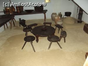 [P16] Muzeul Satului - interior » foto by mishu
 - 
<span class="allrVoted glyphicon glyphicon-heart hidden" id="av801512"></span>
<a class="m-l-10 hidden" id="sv801512" onclick="voting_Foto_DelVot(,801512,8488)" role="button">șterge vot <span class="glyphicon glyphicon-remove"></span></a>
<a id="v9801512" class=" c-red"  onclick="voting_Foto_SetVot(801512)" role="button"><span class="glyphicon glyphicon-heart-empty"></span> <b>LIKE</b> = Votează poza</a> <img class="hidden"  id="f801512W9" src="/imagini/loader.gif" border="0" /><span class="AjErrMes hidden" id="e801512ErM"></span>