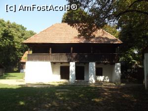 [P23] Muzeul Satului - Gospodarie Clopotiva, Hunedoara » foto by mishu
 - 
<span class="allrVoted glyphicon glyphicon-heart hidden" id="av801519"></span>
<a class="m-l-10 hidden" id="sv801519" onclick="voting_Foto_DelVot(,801519,8488)" role="button">șterge vot <span class="glyphicon glyphicon-remove"></span></a>
<a id="v9801519" class=" c-red"  onclick="voting_Foto_SetVot(801519)" role="button"><span class="glyphicon glyphicon-heart-empty"></span> <b>LIKE</b> = Votează poza</a> <img class="hidden"  id="f801519W9" src="/imagini/loader.gif" border="0" /><span class="AjErrMes hidden" id="e801519ErM"></span>