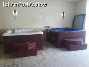 [P04] jacuzzi functional stanga ala din dreapta e doar de forma » foto by mugur007
 - 
<span class="allrVoted glyphicon glyphicon-heart hidden" id="av741722"></span>
<a class="m-l-10 hidden" id="sv741722" onclick="voting_Foto_DelVot(,741722,8545)" role="button">șterge vot <span class="glyphicon glyphicon-remove"></span></a>
<a id="v9741722" class=" c-red"  onclick="voting_Foto_SetVot(741722)" role="button"><span class="glyphicon glyphicon-heart-empty"></span> <b>LIKE</b> = Votează poza</a> <img class="hidden"  id="f741722W9" src="/imagini/loader.gif" border="0" /><span class="AjErrMes hidden" id="e741722ErM"></span>