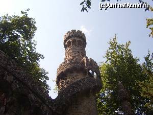 [P21] Turnul Quinta da Regaleira » foto by DepartureGate7
 - 
<span class="allrVoted glyphicon glyphicon-heart hidden" id="av606091"></span>
<a class="m-l-10 hidden" id="sv606091" onclick="voting_Foto_DelVot(,606091,8613)" role="button">șterge vot <span class="glyphicon glyphicon-remove"></span></a>
<a id="v9606091" class=" c-red"  onclick="voting_Foto_SetVot(606091)" role="button"><span class="glyphicon glyphicon-heart-empty"></span> <b>LIKE</b> = Votează poza</a> <img class="hidden"  id="f606091W9" src="/imagini/loader.gif" border="0" /><span class="AjErrMes hidden" id="e606091ErM"></span>