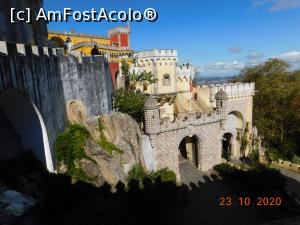 [P04] Poarta Monumentală, Palácio Nacional da Pena » foto by irinad
 - 
<span class="allrVoted glyphicon glyphicon-heart hidden" id="av1228901"></span>
<a class="m-l-10 hidden" id="sv1228901" onclick="voting_Foto_DelVot(,1228901,8613)" role="button">șterge vot <span class="glyphicon glyphicon-remove"></span></a>
<a id="v91228901" class=" c-red"  onclick="voting_Foto_SetVot(1228901)" role="button"><span class="glyphicon glyphicon-heart-empty"></span> <b>LIKE</b> = Votează poza</a> <img class="hidden"  id="f1228901W9" src="/imagini/loader.gif" border="0" /><span class="AjErrMes hidden" id="e1228901ErM"></span>