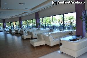 [P13] O parte a receptiei/loby bar, canapele pentru petrecerea timpului liber, dehh suntem in CO.  » foto by RossoNerro
 - 
<span class="allrVoted glyphicon glyphicon-heart hidden" id="av654370"></span>
<a class="m-l-10 hidden" id="sv654370" onclick="voting_Foto_DelVot(,654370,8653)" role="button">șterge vot <span class="glyphicon glyphicon-remove"></span></a>
<a id="v9654370" class=" c-red"  onclick="voting_Foto_SetVot(654370)" role="button"><span class="glyphicon glyphicon-heart-empty"></span> <b>LIKE</b> = Votează poza</a> <img class="hidden"  id="f654370W9" src="/imagini/loader.gif" border="0" /><span class="AjErrMes hidden" id="e654370ErM"></span>
