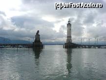 [P05] Pe aici intra vapoarele in port, pe cealalta parte a lacului la stinga e Austria si la dreapta Elvetia. » foto by Nicu
 - 
<span class="allrVoted glyphicon glyphicon-heart hidden" id="av189459"></span>
<a class="m-l-10 hidden" id="sv189459" onclick="voting_Foto_DelVot(,189459,8655)" role="button">șterge vot <span class="glyphicon glyphicon-remove"></span></a>
<a id="v9189459" class=" c-red"  onclick="voting_Foto_SetVot(189459)" role="button"><span class="glyphicon glyphicon-heart-empty"></span> <b>LIKE</b> = Votează poza</a> <img class="hidden"  id="f189459W9" src="/imagini/loader.gif" border="0" /><span class="AjErrMes hidden" id="e189459ErM"></span>