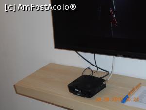 [P15] polița de sub televizor » foto by zlatna
 - 
<span class="allrVoted glyphicon glyphicon-heart hidden" id="av1111816"></span>
<a class="m-l-10 hidden" id="sv1111816" onclick="voting_Foto_DelVot(,1111816,8692)" role="button">șterge vot <span class="glyphicon glyphicon-remove"></span></a>
<a id="v91111816" class=" c-red"  onclick="voting_Foto_SetVot(1111816)" role="button"><span class="glyphicon glyphicon-heart-empty"></span> <b>LIKE</b> = Votează poza</a> <img class="hidden"  id="f1111816W9" src="/imagini/loader.gif" border="0" /><span class="AjErrMes hidden" id="e1111816ErM"></span>