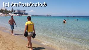 [P13] AmFostAcolo pe plaja Golden Beach din Famagusta, în apropierea oraşului părăsit Varosha » foto by irinad
 - 
<span class="allrVoted glyphicon glyphicon-heart hidden" id="av749858"></span>
<a class="m-l-10 hidden" id="sv749858" onclick="voting_Foto_DelVot(,749858,8732)" role="button">șterge vot <span class="glyphicon glyphicon-remove"></span></a>
<a id="v9749858" class=" c-red"  onclick="voting_Foto_SetVot(749858)" role="button"><span class="glyphicon glyphicon-heart-empty"></span> <b>LIKE</b> = Votează poza</a> <img class="hidden"  id="f749858W9" src="/imagini/loader.gif" border="0" /><span class="AjErrMes hidden" id="e749858ErM"></span>