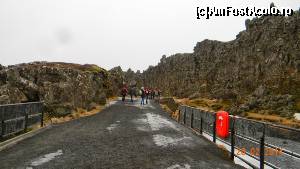 [P12] Parcul National Pingvellir- plimbare intre placile tectonice: dreapta: europeana, stanga: nord-americana » foto by Millana
 - 
<span class="allrVoted glyphicon glyphicon-heart hidden" id="av505340"></span>
<a class="m-l-10 hidden" id="sv505340" onclick="voting_Foto_DelVot(,505340,8786)" role="button">șterge vot <span class="glyphicon glyphicon-remove"></span></a>
<a id="v9505340" class=" c-red"  onclick="voting_Foto_SetVot(505340)" role="button"><span class="glyphicon glyphicon-heart-empty"></span> <b>LIKE</b> = Votează poza</a> <img class="hidden"  id="f505340W9" src="/imagini/loader.gif" border="0" /><span class="AjErrMes hidden" id="e505340ErM"></span>
