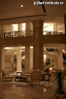 [P11] Holul si casa scarii la hotel. » foto by velker tiberiu
 - 
<span class="allrVoted glyphicon glyphicon-heart hidden" id="av197461"></span>
<a class="m-l-10 hidden" id="sv197461" onclick="voting_Foto_DelVot(,197461,8850)" role="button">șterge vot <span class="glyphicon glyphicon-remove"></span></a>
<a id="v9197461" class=" c-red"  onclick="voting_Foto_SetVot(197461)" role="button"><span class="glyphicon glyphicon-heart-empty"></span> <b>LIKE</b> = Votează poza</a> <img class="hidden"  id="f197461W9" src="/imagini/loader.gif" border="0" /><span class="AjErrMes hidden" id="e197461ErM"></span>