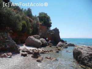 [P11] se intra pe dincolo de stanci, sunt niste scari. noi am inaintat sa fim singuri singurei.  » foto by erene
 - 
<span class="allrVoted glyphicon glyphicon-heart hidden" id="av709112"></span>
<a class="m-l-10 hidden" id="sv709112" onclick="voting_Foto_DelVot(,709112,8969)" role="button">șterge vot <span class="glyphicon glyphicon-remove"></span></a>
<a id="v9709112" class=" c-red"  onclick="voting_Foto_SetVot(709112)" role="button"><span class="glyphicon glyphicon-heart-empty"></span> <b>LIKE</b> = Votează poza</a> <img class="hidden"  id="f709112W9" src="/imagini/loader.gif" border="0" /><span class="AjErrMes hidden" id="e709112ErM"></span>