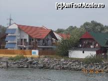 [P18] Pensiuni moderne pe bratul Sulina » foto by rodica1016
 - 
<span class="allrVoted glyphicon glyphicon-heart hidden" id="av471769"></span>
<a class="m-l-10 hidden" id="sv471769" onclick="voting_Foto_DelVot(,471769,8983)" role="button">șterge vot <span class="glyphicon glyphicon-remove"></span></a>
<a id="v9471769" class=" c-red"  onclick="voting_Foto_SetVot(471769)" role="button"><span class="glyphicon glyphicon-heart-empty"></span> <b>LIKE</b> = Votează poza</a> <img class="hidden"  id="f471769W9" src="/imagini/loader.gif" border="0" /><span class="AjErrMes hidden" id="e471769ErM"></span>