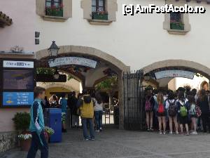 [P05] Intrarea in Portaventura » foto by bogdan 75
 - 
<span class="allrVoted glyphicon glyphicon-heart hidden" id="av433593"></span>
<a class="m-l-10 hidden" id="sv433593" onclick="voting_Foto_DelVot(,433593,9107)" role="button">șterge vot <span class="glyphicon glyphicon-remove"></span></a>
<a id="v9433593" class=" c-red"  onclick="voting_Foto_SetVot(433593)" role="button"><span class="glyphicon glyphicon-heart-empty"></span> <b>LIKE</b> = Votează poza</a> <img class="hidden"  id="f433593W9" src="/imagini/loader.gif" border="0" /><span class="AjErrMes hidden" id="e433593ErM"></span>