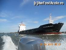 [P22] În depăşirea unei nave maritime pe braţul Sulina » foto by pepsi70ro
 - 
<span class="allrVoted glyphicon glyphicon-heart hidden" id="av468726"></span>
<a class="m-l-10 hidden" id="sv468726" onclick="voting_Foto_DelVot(,468726,9144)" role="button">șterge vot <span class="glyphicon glyphicon-remove"></span></a>
<a id="v9468726" class=" c-red"  onclick="voting_Foto_SetVot(468726)" role="button"><span class="glyphicon glyphicon-heart-empty"></span> <b>LIKE</b> = Votează poza</a> <img class="hidden"  id="f468726W9" src="/imagini/loader.gif" border="0" /><span class="AjErrMes hidden" id="e468726ErM"></span>