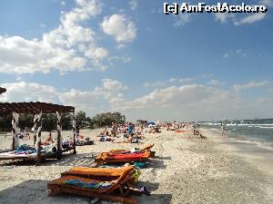 [P08] Holiday Beach 3 stele din Mamaia. Plaja amenajata cu sezlonguri are in stanga sa loc liber pentru cei ce vor sa stea pe cearceafuri.  » foto by vega06
 - 
<span class="allrVoted glyphicon glyphicon-heart hidden" id="av639046"></span>
<a class="m-l-10 hidden" id="sv639046" onclick="voting_Foto_DelVot(,639046,9156)" role="button">șterge vot <span class="glyphicon glyphicon-remove"></span></a>
<a id="v9639046" class=" c-red"  onclick="voting_Foto_SetVot(639046)" role="button"><span class="glyphicon glyphicon-heart-empty"></span> <b>LIKE</b> = Votează poza</a> <img class="hidden"  id="f639046W9" src="/imagini/loader.gif" border="0" /><span class="AjErrMes hidden" id="e639046ErM"></span>