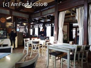 [P05] Vedere spre sala de restaurant » foto by DOINITA
 - 
<span class="allrVoted glyphicon glyphicon-heart hidden" id="av1058277"></span>
<a class="m-l-10 hidden" id="sv1058277" onclick="voting_Foto_DelVot(,1058277,9207)" role="button">șterge vot <span class="glyphicon glyphicon-remove"></span></a>
<a id="v91058277" class=" c-red"  onclick="voting_Foto_SetVot(1058277)" role="button"><span class="glyphicon glyphicon-heart-empty"></span> <b>LIKE</b> = Votează poza</a> <img class="hidden"  id="f1058277W9" src="/imagini/loader.gif" border="0" /><span class="AjErrMes hidden" id="e1058277ErM"></span>