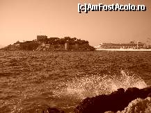 [P14] Un vas de croaziera care pleca din port » foto by verobutterfly
 - 
<span class="allrVoted glyphicon glyphicon-heart hidden" id="av109103"></span>
<a class="m-l-10 hidden" id="sv109103" onclick="voting_Foto_DelVot(,109103,9243)" role="button">șterge vot <span class="glyphicon glyphicon-remove"></span></a>
<a id="v9109103" class=" c-red"  onclick="voting_Foto_SetVot(109103)" role="button"><span class="glyphicon glyphicon-heart-empty"></span> <b>LIKE</b> = Votează poza</a> <img class="hidden"  id="f109103W9" src="/imagini/loader.gif" border="0" /><span class="AjErrMes hidden" id="e109103ErM"></span>
