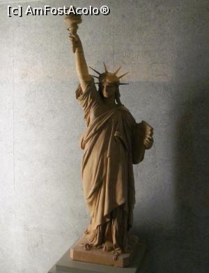 [P26] Frederic-Auguste Bartholdi - La Liberte eclairant le monde » foto by Radu Tudoran
 - 
<span class="allrVoted glyphicon glyphicon-heart hidden" id="av764314"></span>
<a class="m-l-10 hidden" id="sv764314" onclick="voting_Foto_DelVot(,764314,9297)" role="button">șterge vot <span class="glyphicon glyphicon-remove"></span></a>
<a id="v9764314" class=" c-red"  onclick="voting_Foto_SetVot(764314)" role="button"><span class="glyphicon glyphicon-heart-empty"></span> <b>LIKE</b> = Votează poza</a> <img class="hidden"  id="f764314W9" src="/imagini/loader.gif" border="0" /><span class="AjErrMes hidden" id="e764314ErM"></span>