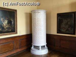 [P43] Palatul Schaezler - dar si aceasta soba este minunata » foto by mishu
 - 
<span class="allrVoted glyphicon glyphicon-heart hidden" id="av1194110"></span>
<a class="m-l-10 hidden" id="sv1194110" onclick="voting_Foto_DelVot(,1194110,9315)" role="button">șterge vot <span class="glyphicon glyphicon-remove"></span></a>
<a id="v91194110" class=" c-red"  onclick="voting_Foto_SetVot(1194110)" role="button"><span class="glyphicon glyphicon-heart-empty"></span> <b>LIKE</b> = Votează poza</a> <img class="hidden"  id="f1194110W9" src="/imagini/loader.gif" border="0" /><span class="AjErrMes hidden" id="e1194110ErM"></span>