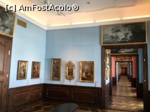 [P46] Palatul Schaezler - deci studiem din nou exponatele » foto by mishu
 - 
<span class="allrVoted glyphicon glyphicon-heart hidden" id="av1194113"></span>
<a class="m-l-10 hidden" id="sv1194113" onclick="voting_Foto_DelVot(,1194113,9315)" role="button">șterge vot <span class="glyphicon glyphicon-remove"></span></a>
<a id="v91194113" class=" c-red"  onclick="voting_Foto_SetVot(1194113)" role="button"><span class="glyphicon glyphicon-heart-empty"></span> <b>LIKE</b> = Votează poza</a> <img class="hidden"  id="f1194113W9" src="/imagini/loader.gif" border="0" /><span class="AjErrMes hidden" id="e1194113ErM"></span>