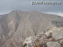 [P46] Vedere din cel mai inalt punct din Thira » foto by iri_oq
 - 
<span class="allrVoted glyphicon glyphicon-heart hidden" id="av220928"></span>
<a class="m-l-10 hidden" id="sv220928" onclick="voting_Foto_DelVot(,220928,9344)" role="button">șterge vot <span class="glyphicon glyphicon-remove"></span></a>
<a id="v9220928" class=" c-red"  onclick="voting_Foto_SetVot(220928)" role="button"><span class="glyphicon glyphicon-heart-empty"></span> <b>LIKE</b> = Votează poza</a> <img class="hidden"  id="f220928W9" src="/imagini/loader.gif" border="0" /><span class="AjErrMes hidden" id="e220928ErM"></span>