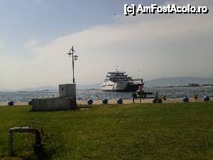 [P02] Asteptand ferry boat-ul in Keramoti.  » foto by albena
 - 
<span class="allrVoted glyphicon glyphicon-heart hidden" id="av433224"></span>
<a class="m-l-10 hidden" id="sv433224" onclick="voting_Foto_DelVot(,433224,9350)" role="button">șterge vot <span class="glyphicon glyphicon-remove"></span></a>
<a id="v9433224" class=" c-red"  onclick="voting_Foto_SetVot(433224)" role="button"><span class="glyphicon glyphicon-heart-empty"></span> <b>LIKE</b> = Votează poza</a> <img class="hidden"  id="f433224W9" src="/imagini/loader.gif" border="0" /><span class="AjErrMes hidden" id="e433224ErM"></span>