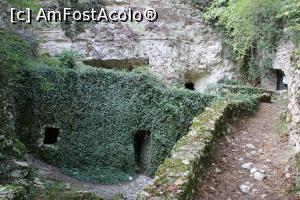 [P30] Varna, Catacombele Aladzha acoperite de iederă, se văd cele două nivele....am urcat mai întâi  la Nivelul de Sus » foto by mprofeanu
 - 
<span class="allrVoted glyphicon glyphicon-heart hidden" id="av1215189"></span>
<a class="m-l-10 hidden" id="sv1215189" onclick="voting_Foto_DelVot(,1215189,9395)" role="button">șterge vot <span class="glyphicon glyphicon-remove"></span></a>
<a id="v91215189" class=" c-red"  onclick="voting_Foto_SetVot(1215189)" role="button"><span class="glyphicon glyphicon-heart-empty"></span> <b>LIKE</b> = Votează poza</a> <img class="hidden"  id="f1215189W9" src="/imagini/loader.gif" border="0" /><span class="AjErrMes hidden" id="e1215189ErM"></span>