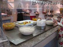 [P18] Mic dejun » foto by mihaistoica
 - 
<span class="allrVoted glyphicon glyphicon-heart hidden" id="av223791"></span>
<a class="m-l-10 hidden" id="sv223791" onclick="voting_Foto_DelVot(,223791,9399)" role="button">șterge vot <span class="glyphicon glyphicon-remove"></span></a>
<a id="v9223791" class=" c-red"  onclick="voting_Foto_SetVot(223791)" role="button"><span class="glyphicon glyphicon-heart-empty"></span> <b>LIKE</b> = Votează poza</a> <img class="hidden"  id="f223791W9" src="/imagini/loader.gif" border="0" /><span class="AjErrMes hidden" id="e223791ErM"></span>