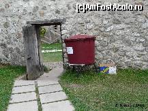 [P13] intrarea in curtea biserici Bolnița Sf. Nicolae si recipientul de unde se lua aghiasma » foto by dannek
 - 
<span class="allrVoted glyphicon glyphicon-heart hidden" id="av161879"></span>
<a class="m-l-10 hidden" id="sv161879" onclick="voting_Foto_DelVot(,161879,9640)" role="button">șterge vot <span class="glyphicon glyphicon-remove"></span></a>
<a id="v9161879" class=" c-red"  onclick="voting_Foto_SetVot(161879)" role="button"><span class="glyphicon glyphicon-heart-empty"></span> <b>LIKE</b> = Votează poza</a> <img class="hidden"  id="f161879W9" src="/imagini/loader.gif" border="0" /><span class="AjErrMes hidden" id="e161879ErM"></span>