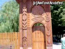 [P02] Manastirea Dintr-un Lemn - poarta sculptata - detaliu » foto by mario 110
 - 
<span class="allrVoted glyphicon glyphicon-heart hidden" id="av47290"></span>
<a class="m-l-10 hidden" id="sv47290" onclick="voting_Foto_DelVot(,47290,9645)" role="button">șterge vot <span class="glyphicon glyphicon-remove"></span></a>
<a id="v947290" class=" c-red"  onclick="voting_Foto_SetVot(47290)" role="button"><span class="glyphicon glyphicon-heart-empty"></span> <b>LIKE</b> = Votează poza</a> <img class="hidden"  id="f47290W9" src="/imagini/loader.gif" border="0" /><span class="AjErrMes hidden" id="e47290ErM"></span>