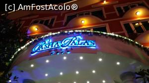 [P02] Pasha Palas Hotel- hotelul, noaptea » foto by nicole33
 - 
<span class="allrVoted glyphicon glyphicon-heart hidden" id="av1136740"></span>
<a class="m-l-10 hidden" id="sv1136740" onclick="voting_Foto_DelVot(,1136740,9717)" role="button">șterge vot <span class="glyphicon glyphicon-remove"></span></a>
<a id="v91136740" class=" c-red"  onclick="voting_Foto_SetVot(1136740)" role="button"><span class="glyphicon glyphicon-heart-empty"></span> <b>LIKE</b> = Votează poza</a> <img class="hidden"  id="f1136740W9" src="/imagini/loader.gif" border="0" /><span class="AjErrMes hidden" id="e1136740ErM"></span>
