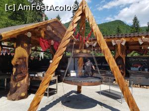 [P07] Terasa ”Cascada”, Slănic Moldova - o parte din zona unde se gătește.  » foto by Floryn81
 - 
<span class="allrVoted glyphicon glyphicon-heart hidden" id="av1091240"></span>
<a class="m-l-10 hidden" id="sv1091240" onclick="voting_Foto_DelVot(,1091240,9750)" role="button">șterge vot <span class="glyphicon glyphicon-remove"></span></a>
<a id="v91091240" class=" c-red"  onclick="voting_Foto_SetVot(1091240)" role="button"><span class="glyphicon glyphicon-heart-empty"></span> <b>LIKE</b> = Votează poza</a> <img class="hidden"  id="f1091240W9" src="/imagini/loader.gif" border="0" /><span class="AjErrMes hidden" id="e1091240ErM"></span>