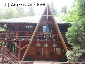 [P04] Restaurant “Casa Montană” - Păstrăvăria Slănic Moldova. Terasa de la etaj. » foto by iulianic
 - 
<span class="allrVoted glyphicon glyphicon-heart hidden" id="av1229710"></span>
<a class="m-l-10 hidden" id="sv1229710" onclick="voting_Foto_DelVot(,1229710,9750)" role="button">șterge vot <span class="glyphicon glyphicon-remove"></span></a>
<a id="v91229710" class=" c-red"  onclick="voting_Foto_SetVot(1229710)" role="button"><span class="glyphicon glyphicon-heart-empty"></span> <b>LIKE</b> = Votează poza</a> <img class="hidden"  id="f1229710W9" src="/imagini/loader.gif" border="0" /><span class="AjErrMes hidden" id="e1229710ErM"></span>