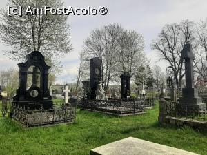 [P09] Cimitirul armenesc » foto by adso
 - 
<span class="allrVoted glyphicon glyphicon-heart hidden" id="av1529553"></span>
<a class="m-l-10 hidden" id="sv1529553" onclick="voting_Foto_DelVot(,1529553,9996)" role="button">șterge vot <span class="glyphicon glyphicon-remove"></span></a>
<a id="v91529553" class=" c-red"  onclick="voting_Foto_SetVot(1529553)" role="button"><span class="glyphicon glyphicon-heart-empty"></span> <b>LIKE</b> = Votează poza</a> <img class="hidden"  id="f1529553W9" src="/imagini/loader.gif" border="0" /><span class="AjErrMes hidden" id="e1529553ErM"></span>