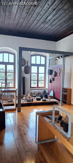 [P12] Imagine din expoziția permanentă (încăperile din partea dreaptă a clădirii). » foto by tata123 🔱
 - 
<span class="allrVoted glyphicon glyphicon-heart hidden" id="av1501941"></span>
<a class="m-l-10 hidden" id="sv1501941" onclick="voting_Foto_DelVot(,1501941,10079)" role="button">șterge vot <span class="glyphicon glyphicon-remove"></span></a>
<a id="v91501941" class=" c-red"  onclick="voting_Foto_SetVot(1501941)" role="button"><span class="glyphicon glyphicon-heart-empty"></span> <b>LIKE</b> = Votează poza</a> <img class="hidden"  id="f1501941W9" src="/imagini/loader.gif" border="0" /><span class="AjErrMes hidden" id="e1501941ErM"></span>