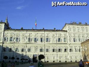 [P52] Torino - Palazzo Reale.  » foto by iulianic
 - 
<span class="allrVoted glyphicon glyphicon-heart hidden" id="av394900"></span>
<a class="m-l-10 hidden" id="sv394900" onclick="voting_Foto_DelVot(,394900,10103)" role="button">șterge vot <span class="glyphicon glyphicon-remove"></span></a>
<a id="v9394900" class=" c-red"  onclick="voting_Foto_SetVot(394900)" role="button"><span class="glyphicon glyphicon-heart-empty"></span> <b>LIKE</b> = Votează poza</a> <img class="hidden"  id="f394900W9" src="/imagini/loader.gif" border="0" /><span class="AjErrMes hidden" id="e394900ErM"></span>