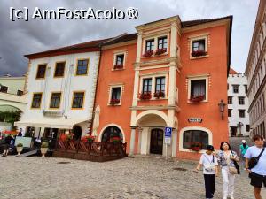 [P23] La pas prin orașul istoric Cesky Krumlov; piața Svornosti » foto by crismis
 - 
<span class="allrVoted glyphicon glyphicon-heart hidden" id="av1411505"></span>
<a class="m-l-10 hidden" id="sv1411505" onclick="voting_Foto_DelVot(,1411505,10138)" role="button">șterge vot <span class="glyphicon glyphicon-remove"></span></a>
<a id="v91411505" class=" c-red"  onclick="voting_Foto_SetVot(1411505)" role="button"><span class="glyphicon glyphicon-heart-empty"></span> <b>LIKE</b> = Votează poza</a> <img class="hidden"  id="f1411505W9" src="/imagini/loader.gif" border="0" /><span class="AjErrMes hidden" id="e1411505ErM"></span>