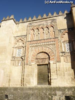 [P15] Mezquita - Cordoba » foto by Bujie
 - 
<span class="allrVoted glyphicon glyphicon-heart hidden" id="av585125"></span>
<a class="m-l-10 hidden" id="sv585125" onclick="voting_Foto_DelVot(,585125,10280)" role="button">șterge vot <span class="glyphicon glyphicon-remove"></span></a>
<a id="v9585125" class=" c-red"  onclick="voting_Foto_SetVot(585125)" role="button"><span class="glyphicon glyphicon-heart-empty"></span> <b>LIKE</b> = Votează poza</a> <img class="hidden"  id="f585125W9" src="/imagini/loader.gif" border="0" /><span class="AjErrMes hidden" id="e585125ErM"></span>