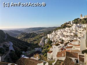 [P34] Casares, un superb sat andaluz » foto by Marius 72
 - 
<span class="allrVoted glyphicon glyphicon-heart hidden" id="av1270141"></span>
<a class="m-l-10 hidden" id="sv1270141" onclick="voting_Foto_DelVot(,1270141,10280)" role="button">șterge vot <span class="glyphicon glyphicon-remove"></span></a>
<a id="v91270141" class=" c-red"  onclick="voting_Foto_SetVot(1270141)" role="button"><span class="glyphicon glyphicon-heart-empty"></span> <b>LIKE</b> = Votează poza</a> <img class="hidden"  id="f1270141W9" src="/imagini/loader.gif" border="0" /><span class="AjErrMes hidden" id="e1270141ErM"></span>