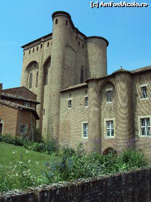 [P03] Impozantul Palat episcopal din Albi, acum sediul Muzeului Toulouse-Lutrec » foto by Carmen Ion
 - 
<span class="allrVoted glyphicon glyphicon-heart hidden" id="av521962"></span>
<a class="m-l-10 hidden" id="sv521962" onclick="voting_Foto_DelVot(,521962,10315)" role="button">șterge vot <span class="glyphicon glyphicon-remove"></span></a>
<a id="v9521962" class=" c-red"  onclick="voting_Foto_SetVot(521962)" role="button"><span class="glyphicon glyphicon-heart-empty"></span> <b>LIKE</b> = Votează poza</a> <img class="hidden"  id="f521962W9" src="/imagini/loader.gif" border="0" /><span class="AjErrMes hidden" id="e521962ErM"></span>