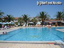 [P02] Piscina hotelului - destul de mare fata de altele din Grecia » foto by LeaveYou
 - 
<span class="allrVoted glyphicon glyphicon-heart hidden" id="av262806"></span>
<a class="m-l-10 hidden" id="sv262806" onclick="voting_Foto_DelVot(,262806,10334)" role="button">șterge vot <span class="glyphicon glyphicon-remove"></span></a>
<a id="v9262806" class=" c-red"  onclick="voting_Foto_SetVot(262806)" role="button"><span class="glyphicon glyphicon-heart-empty"></span> <b>LIKE</b> = Votează poza</a> <img class="hidden"  id="f262806W9" src="/imagini/loader.gif" border="0" /><span class="AjErrMes hidden" id="e262806ErM"></span>